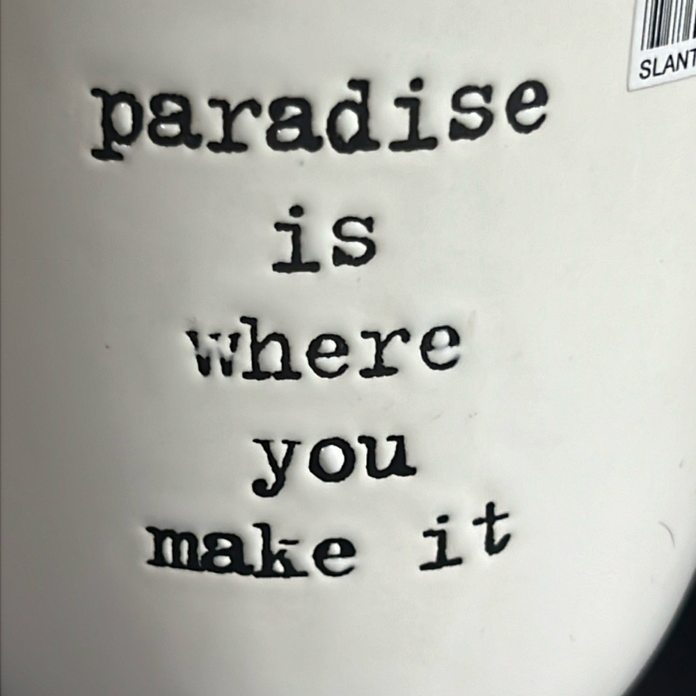 Lisa Weedn “paradise is where you make it” 18oz ceramic mug-New